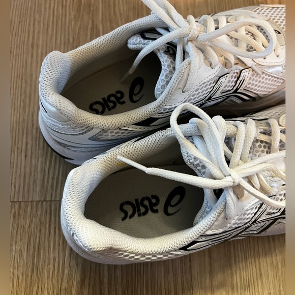 Asics White and Black Athletic Shoes - Picture 6 of 10